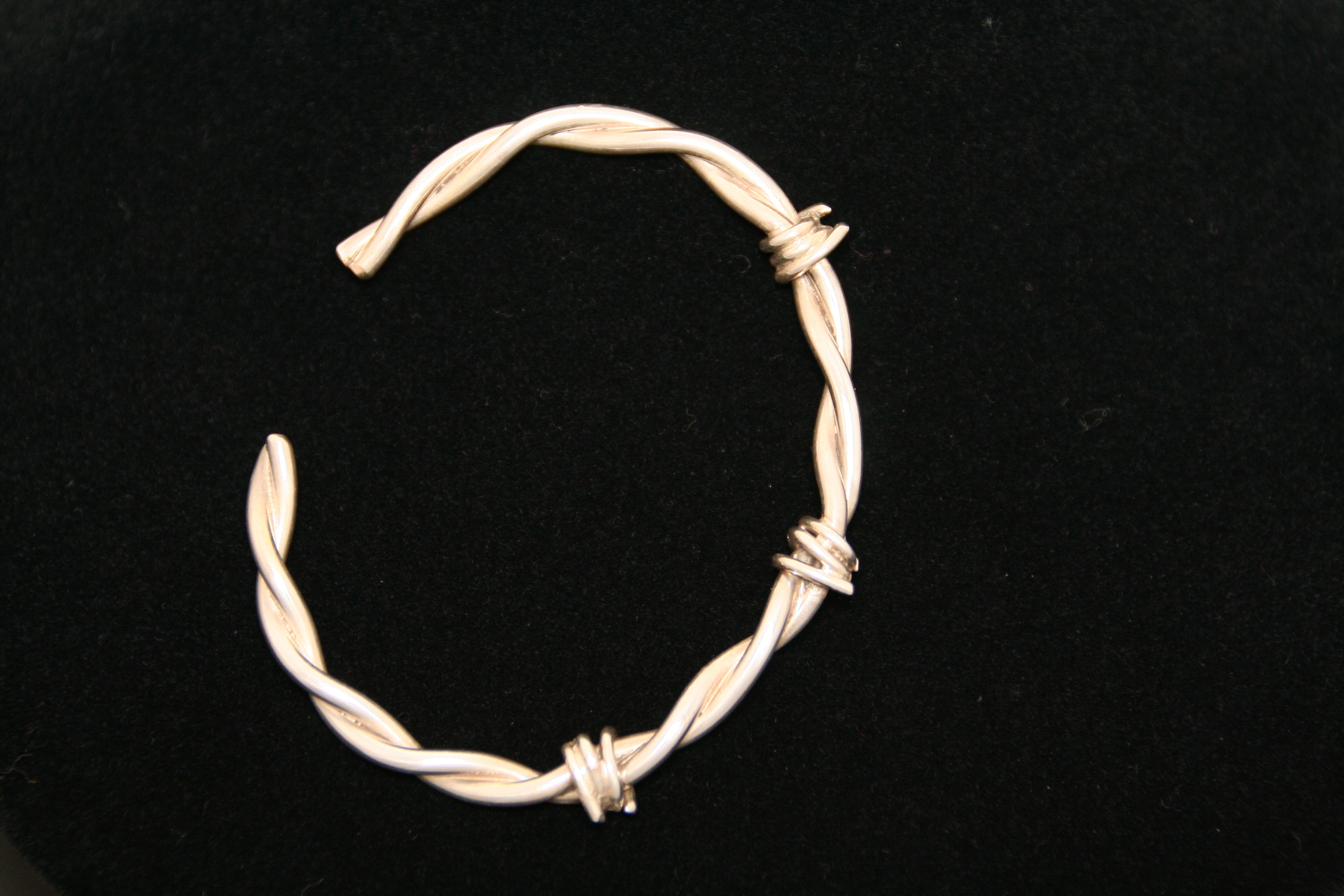 Barbed Wire Cuff Bracelet in Nickel - Female -Large