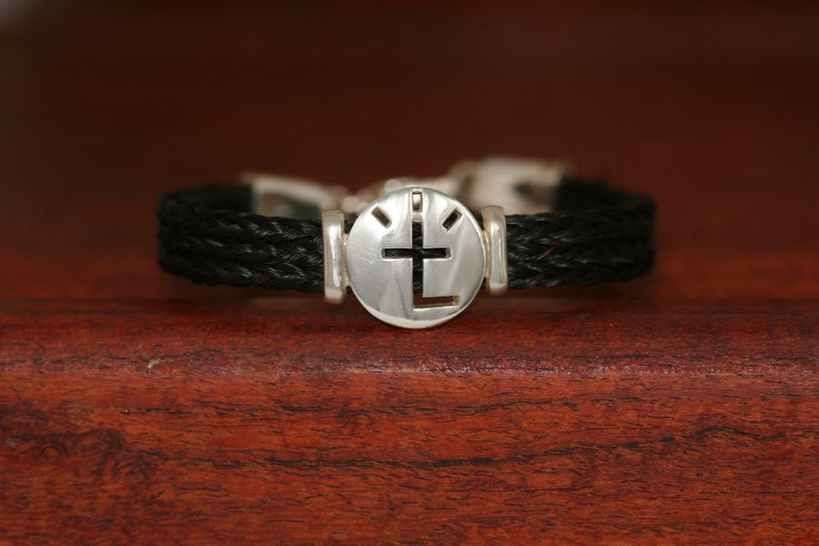 Brand-It Small Disc on a Casual Upscale Bracelet
