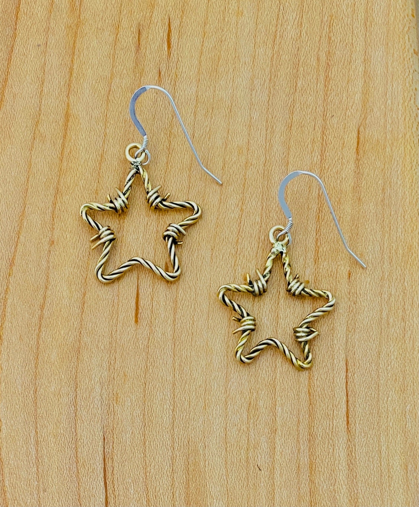 Barbed Wire Star Earrings in Brass -small