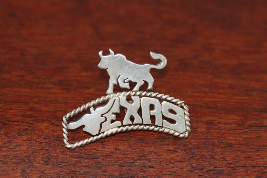 Name Pin with Rope Trim