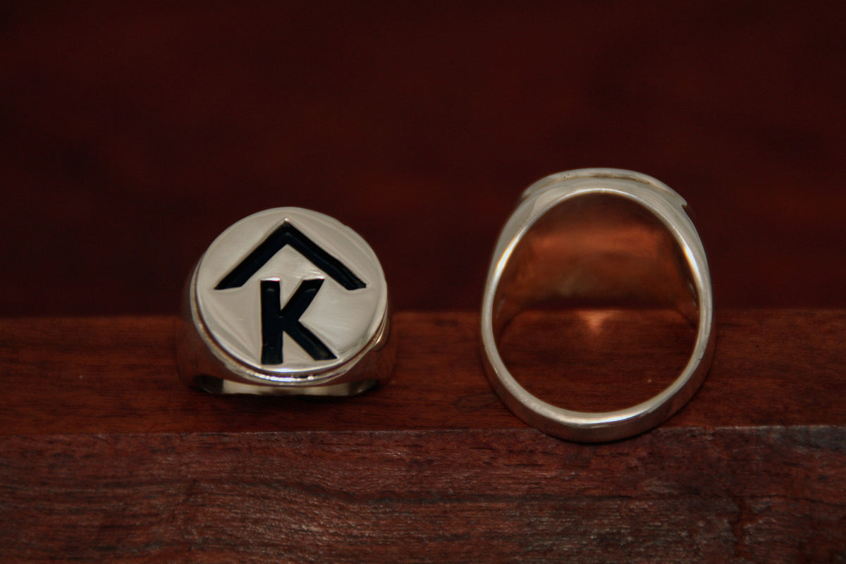New Style Circular Brand Ring - Medium