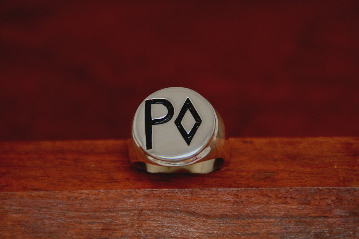 New Style Circular Brand Ring - Medium